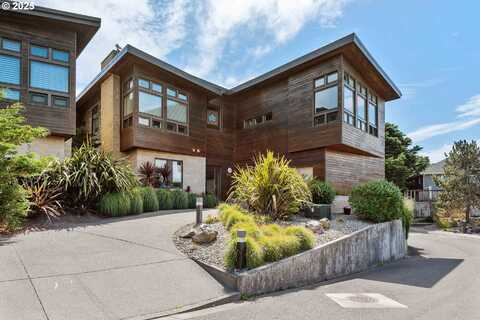 2789 COLONY CIR, Bandon, OR 97411