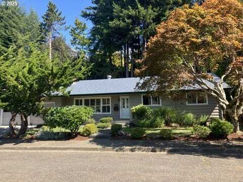 620 N 9TH ST, Coos Bay, OR 97420