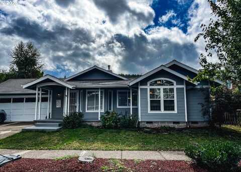 7473 B ST, Springfield, OR 97478