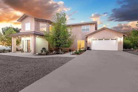 23475 Trappers Hollow Rd, Alpine, CA 91901