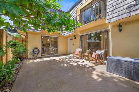 226 Lake Arbor Drive, Palm Springs, FL 33461