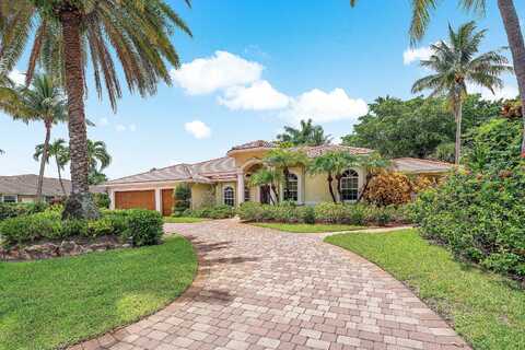 589 N Country Club Drive, Atlantis, FL 33462