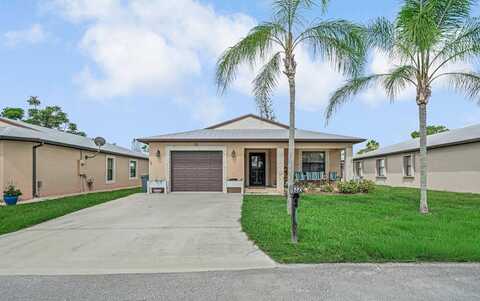 32 Oro Grande Way, Port Saint Lucie, FL 34952
