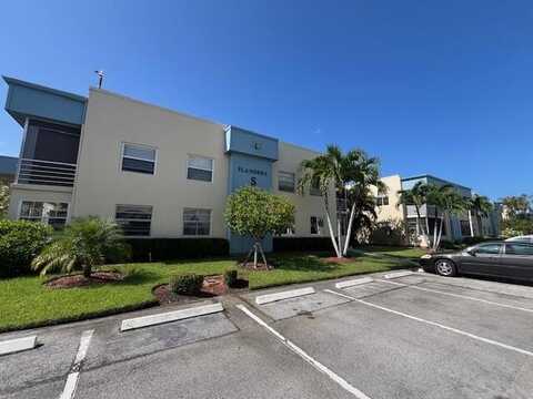 897 Flanders S, Delray Beach, FL 33484