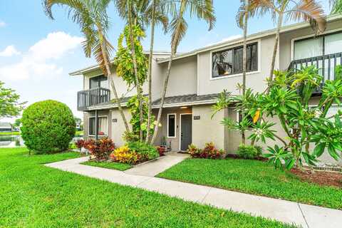 4505 Pier Drive, Greenacres, FL 33463