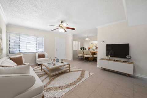 5310 Las Verdes Circle, Delray Beach, FL 33484