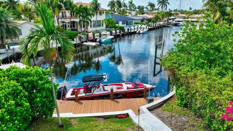 4450 NE 23rd Avenue, Lighthouse Point, FL 33064