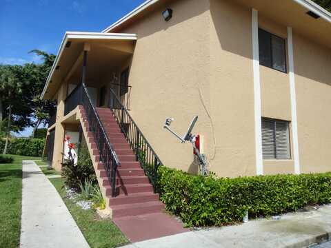 6021 10th Avenue N, Greenacres, FL 33463