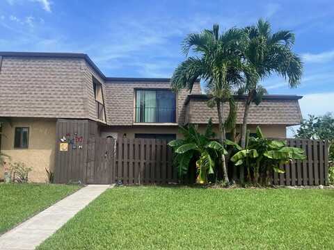 5301 Waterview Circle, Palm Springs, FL 33461