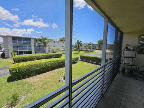 2856 S Garden Drive S, Lake Worth, FL 33461