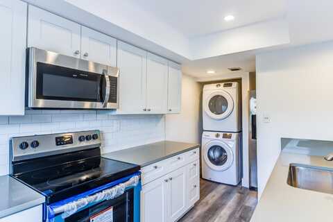 9137 NW 38th Drive, Coral Springs, FL 33065