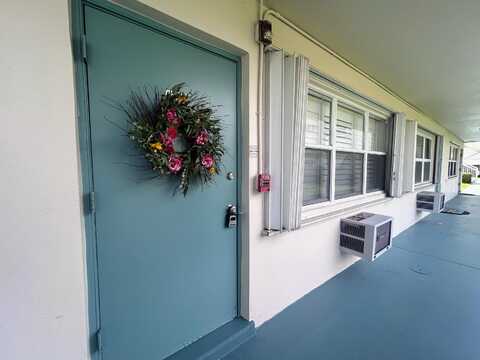 200 Horizons W, Boynton Beach, FL 33435