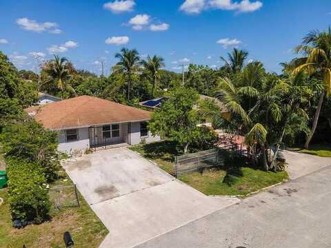 1038 Sunset Avenue, Delray Beach, FL 33444
