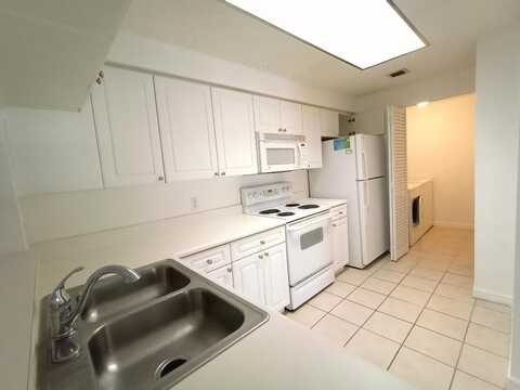 3018 Alcazar Place, Palm Beach Gardens, FL 33410
