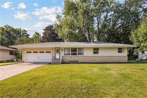 752 Sherren Street W, Roseville, MN 55113