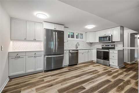 193 3rd Street, Excelsior, MN 55331