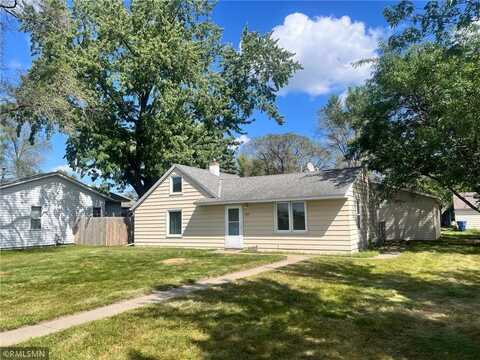 1320 11th Avenue S, Saint Cloud, MN 56301