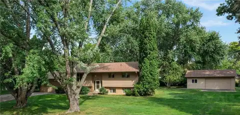 444 Maple Dell Road, Cambridge, MN 55008