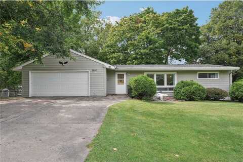 3881 Bellaire Avenue, White Bear Lake, MN 55110