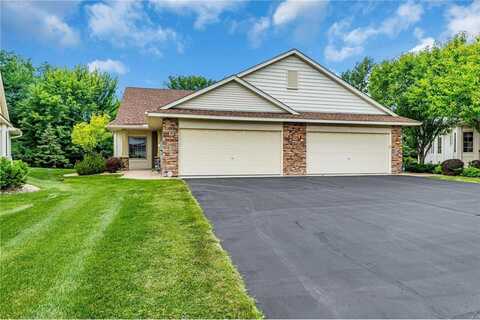 321 Summer Place E, Maplewood, MN 55117