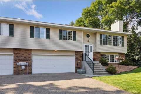 4646 1/2 Penkwe Way, Eagan, MN 55122