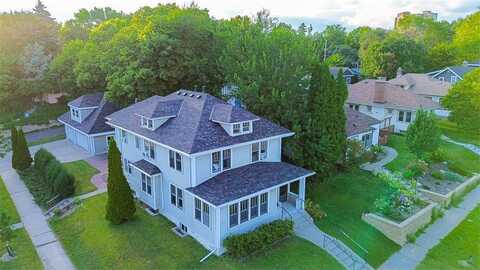 445 Lexington Parkway S, Saint Paul, MN 55105