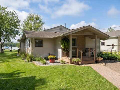 27212 Lakewood Drive NW, Isanti, MN 55040