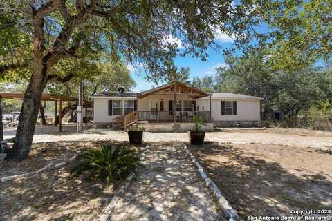 4518 Waterline Rd, Elmendorf, TX 78112
