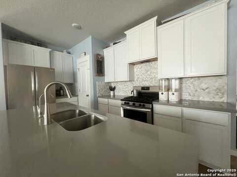 3810 Glenloch Way, Converse, TX 78109