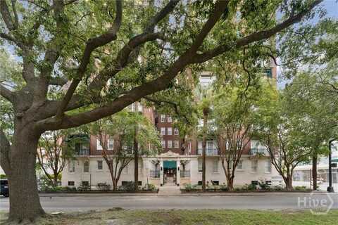 24 E Liberty Street, Savannah, GA 31401