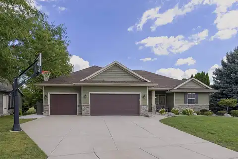 2016 Savanna Drive, Janesville, WI 53546
