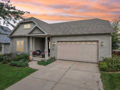 6138 Canyon Parkway, Mc Farland, WI 53558