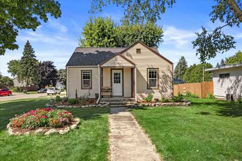 98 Fox Lake Road, Waupun, WI 53963