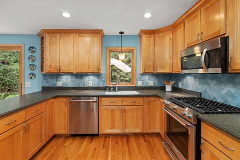 7406 Farmington Way, Madison, WI 53717