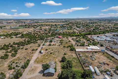 3974 Fields, Santa Fe, NM 87507
