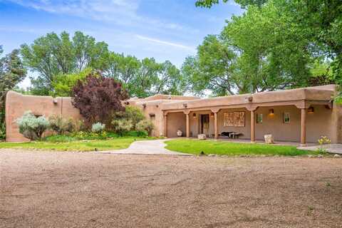 6 Magdalen, Lamy, NM 87540