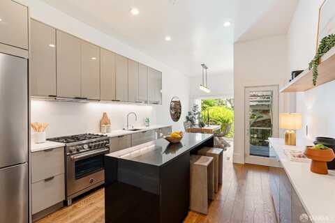 223 Sanchez Street, San Francisco, CA 94114