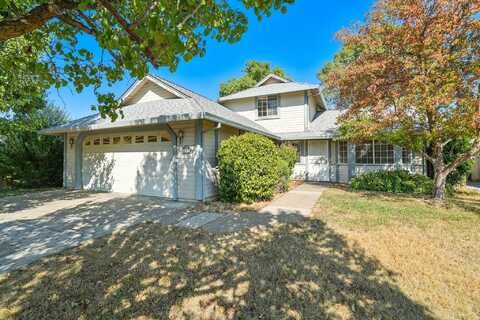 843 Montcrest Drive, Redding, CA 96003