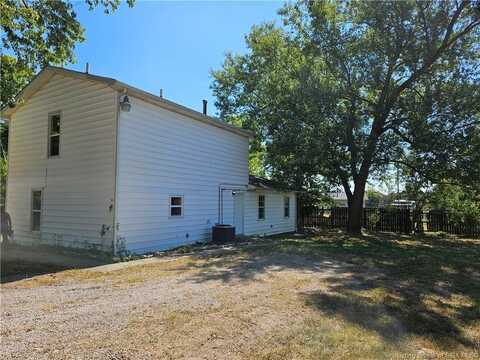 7914 County Line Road, Sellersburg, IN 47172