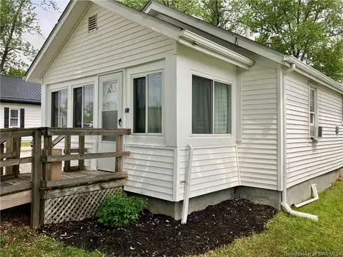 202 R Street, Bedford, IN 47421