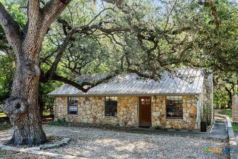 202 Leveritts Loop, Wimberley, TX 78676