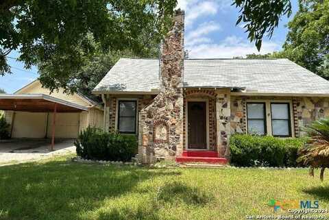 816 S Austin Street, Seguin, TX 78155