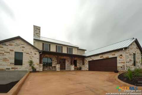 339 Valley Lodge, New Braunfels, TX 78132