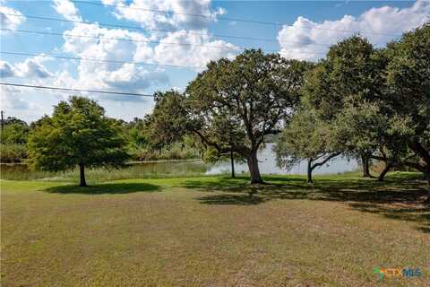 107 E Circle Street, Goliad, TX 77963