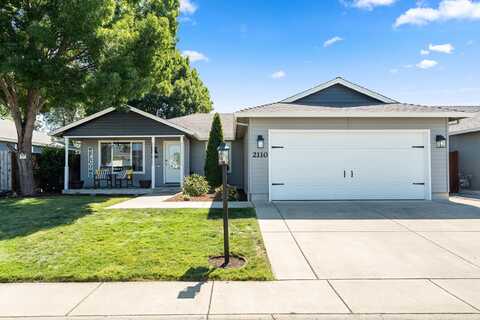 2110 Lara Lane, Central Point, OR 97502