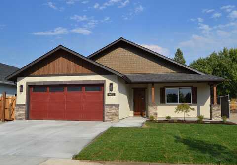 955 SW Buckmaster Drive, Grants Pass, OR 97527