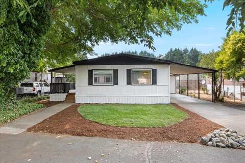 333 Beechwood Drive, Grants Pass, OR 97526