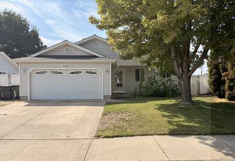 7727 Wilson Way, White City, OR 97503
