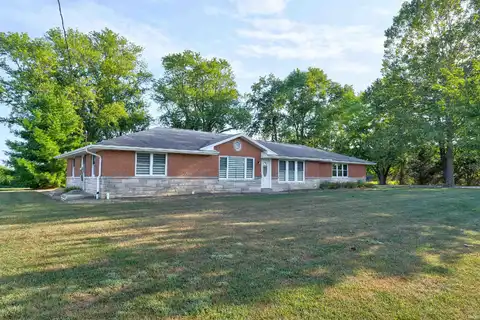 10988 E Sr 62, Ferdinand, IN 47532