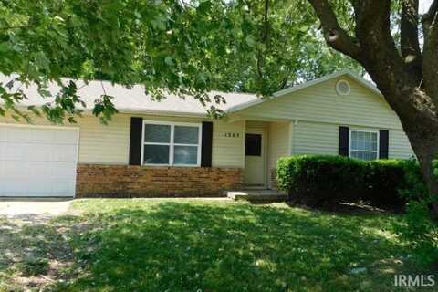 1305 N Locust Street, Mount Vernon, IN 47620